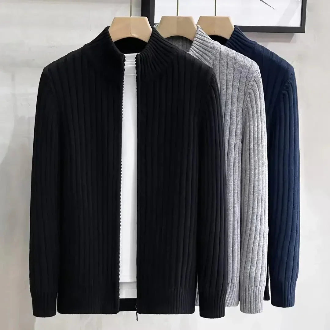 Cardigan Masculino com Zíper e Gola Alta - Outono/Inverno 2024